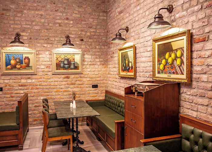 Tin * 伊斯坦布尔