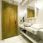 Hotel Tin