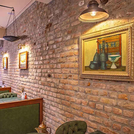 Hotel Tin